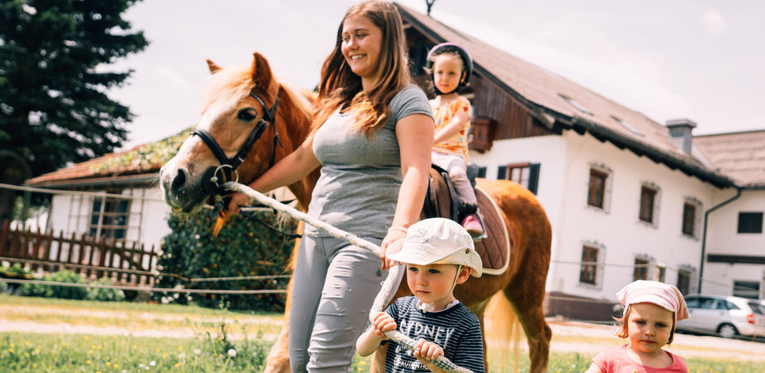 Bauernhofferien Oberdürnberg für Kinder im Salzburger Seenland